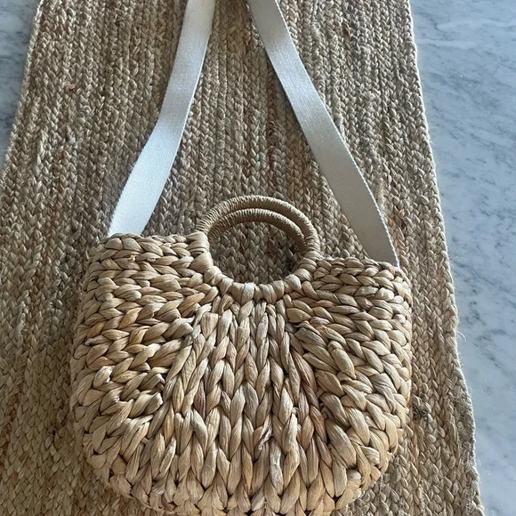 GAP straw tote purse with shoulder strap 🩵 - Picture 2 of 6